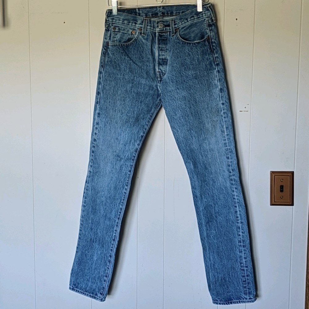 Levi's classic 501 straight leg button fly size 29